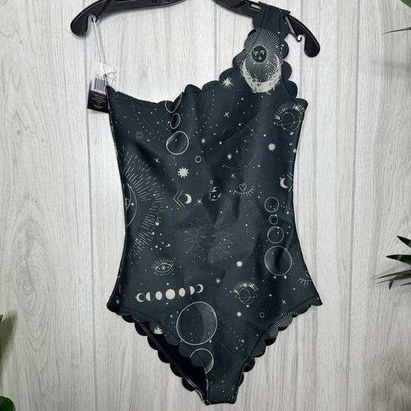 NWT Averie Stella Scalloped One Shoulder One Piece Swimsuit size S Small - Picture 4 of 11